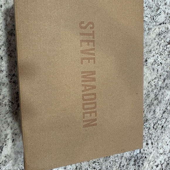 Steve Madden Ladies Chunky Black Platform Loafer NIB - Picture 6 of 14